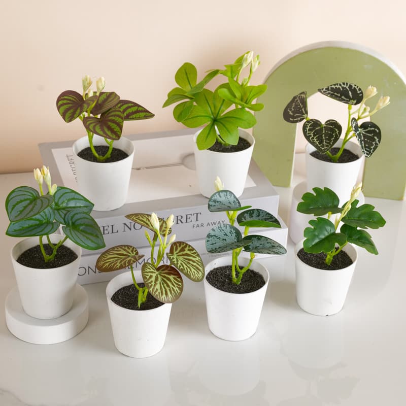 AP-07 Artificial mini potted plant